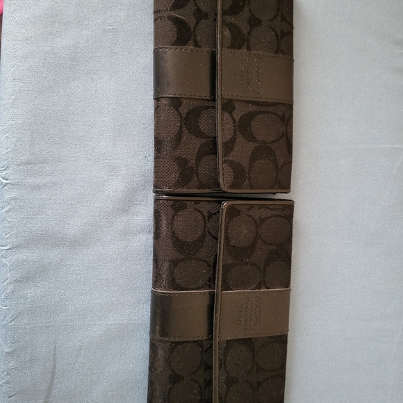 Coach Wallets - Picture 2 of 6